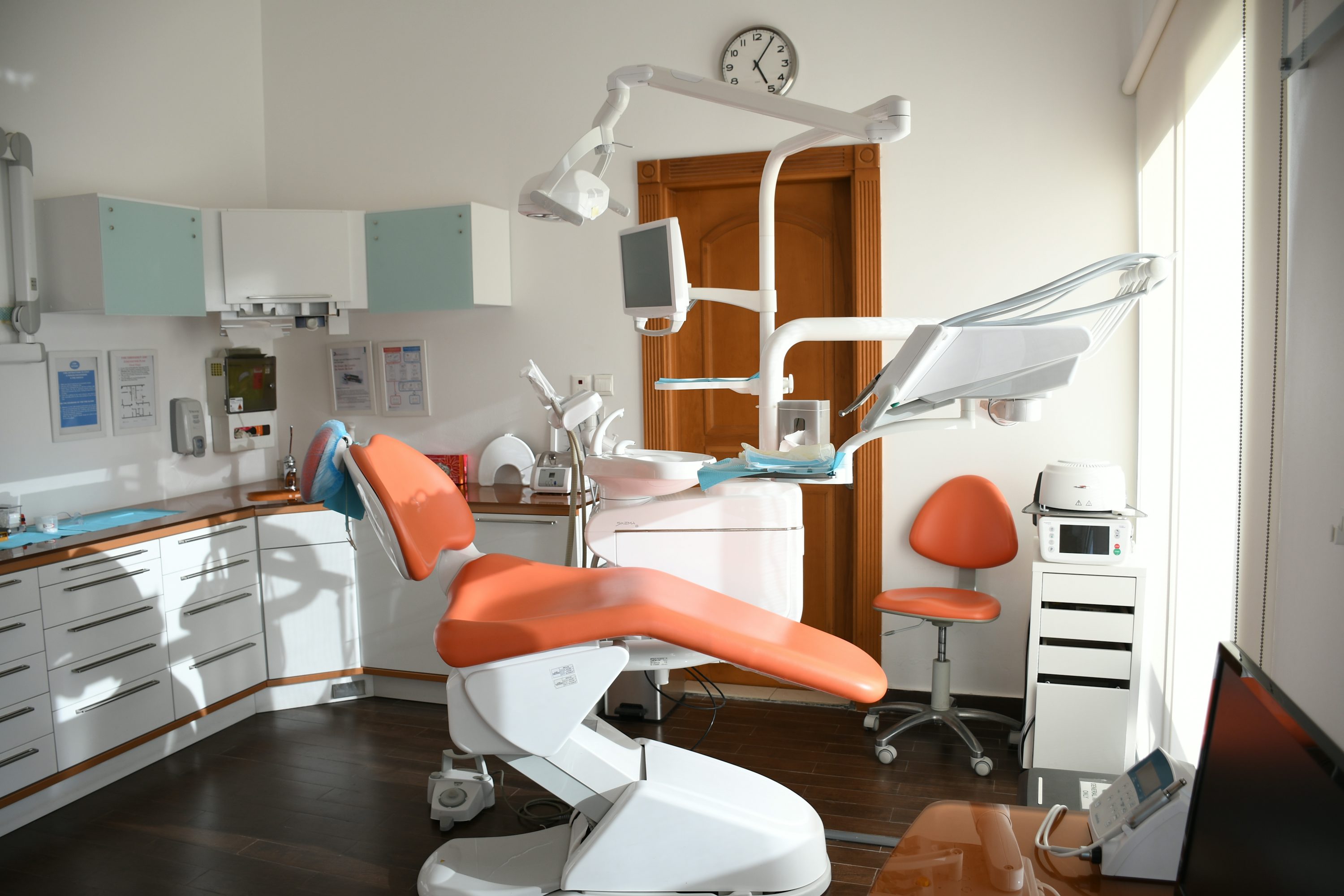 modern dental clinic interior kolkata